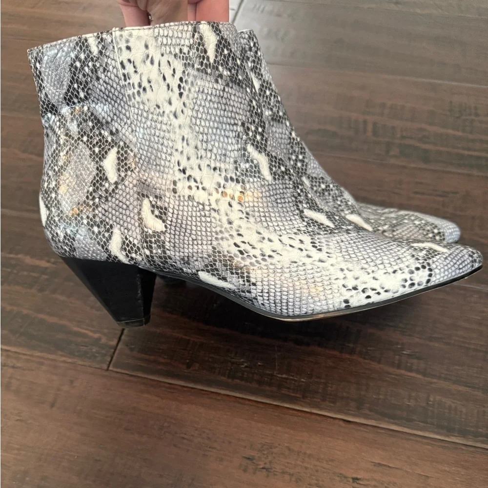 Nanette Lepore classic snakeskin print pointy toe kitten heel ankle booties